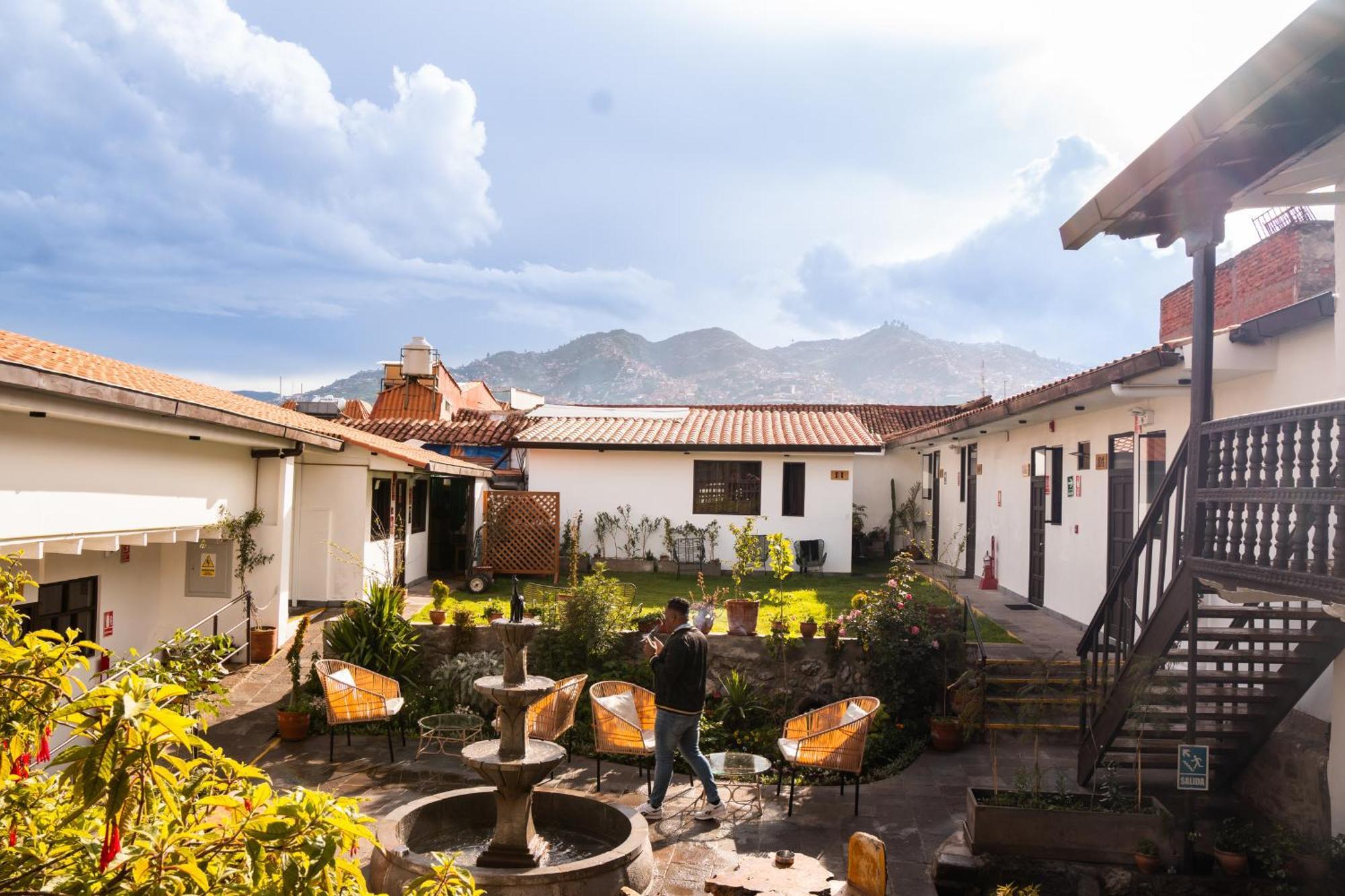 Black Llama Hostel Куско Екстер'єр фото