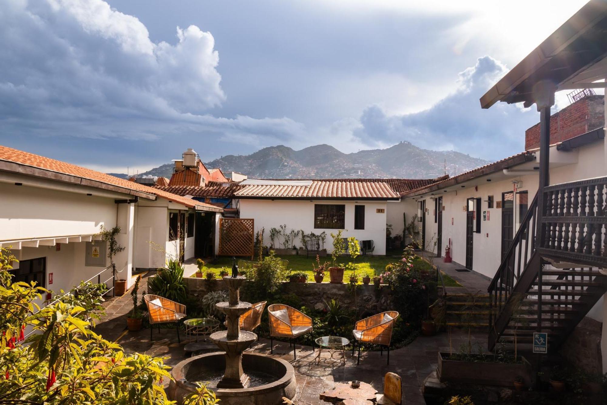 Black Llama Hostel Куско Екстер'єр фото